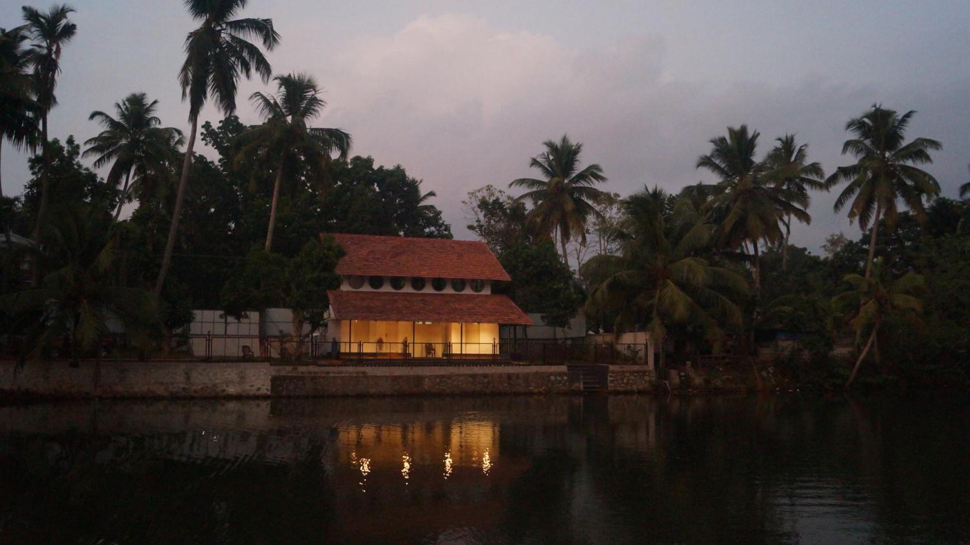 Blue Lake Villa Kollam Exterior photo
